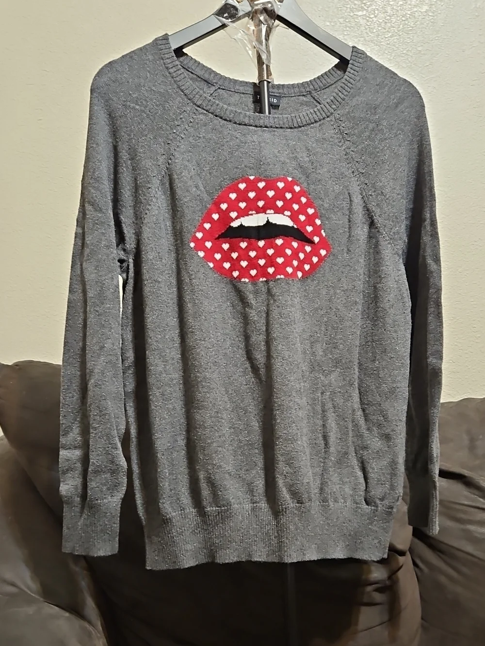 torrid Gray Crewneck Sweater with Red Heart-Print Lips Graphic